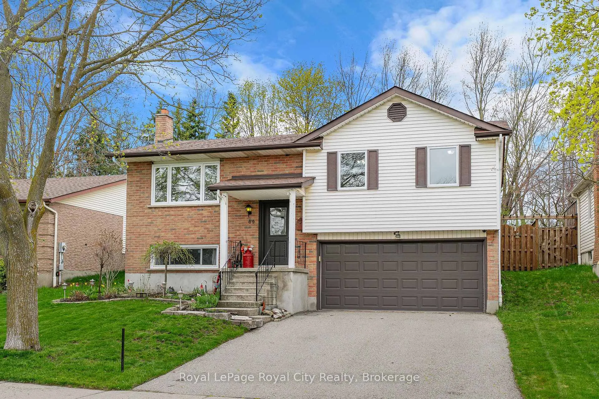 Photo 1 of 69 Sanderson Drive, Guelph, Willow West/Sugarbush/West Acres — HOMEH