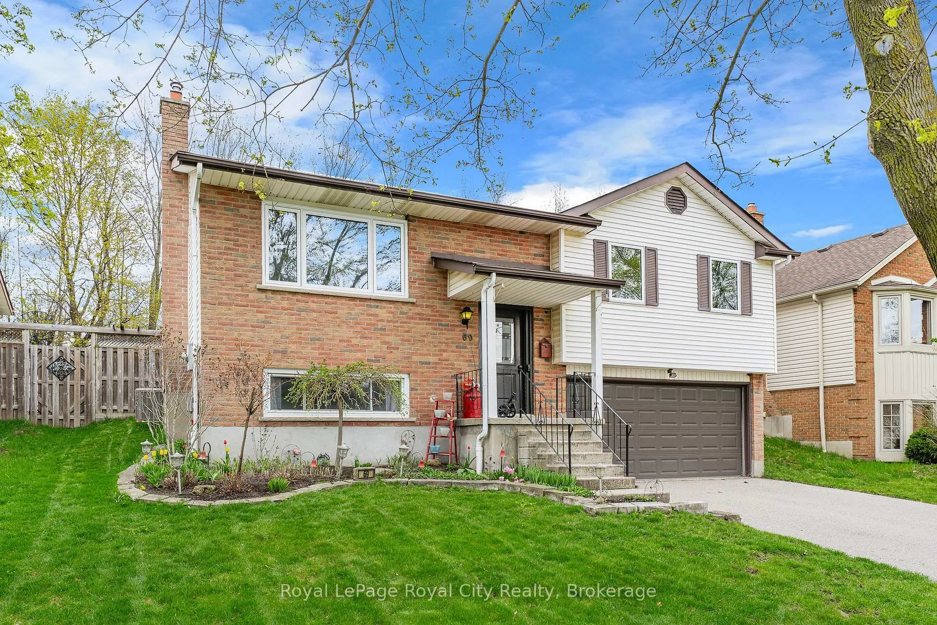 Photo 2 of 69 Sanderson Drive, Guelph, Willow West/Sugarbush/West Acres — HOMEH