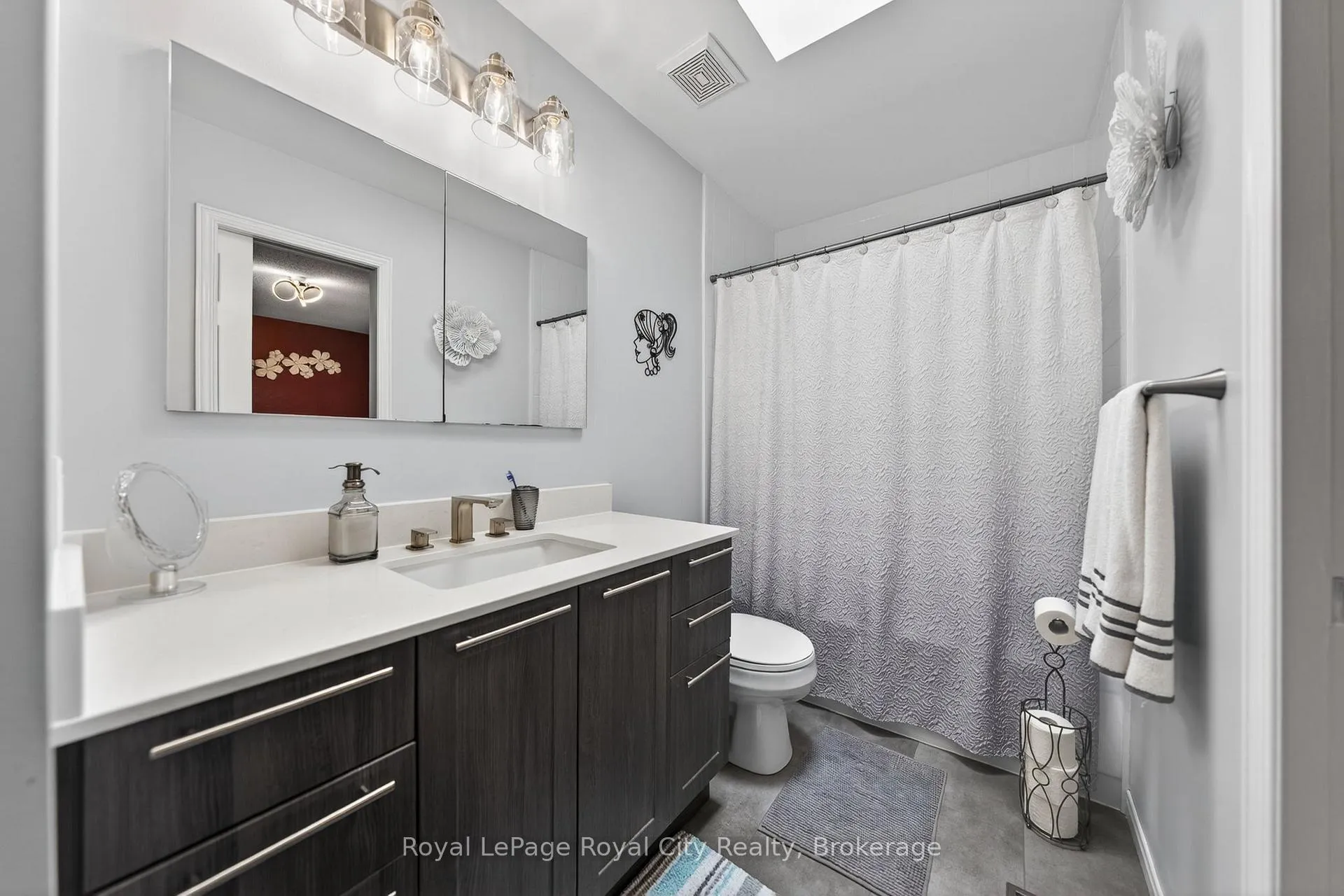 Photo 21 of 69 Sanderson Drive, Guelph, Willow West/Sugarbush/West Acres — HOMEH
