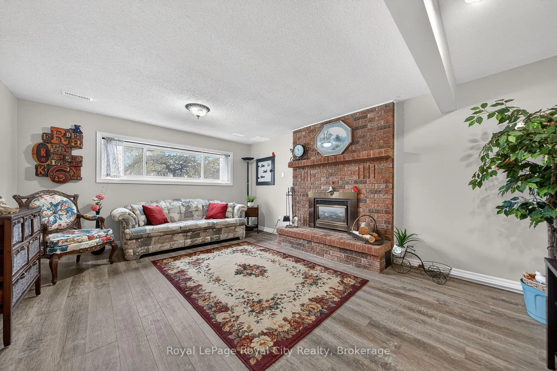 Photo 26 of 69 Sanderson Drive, Guelph, Willow West/Sugarbush/West Acres — HOMEH