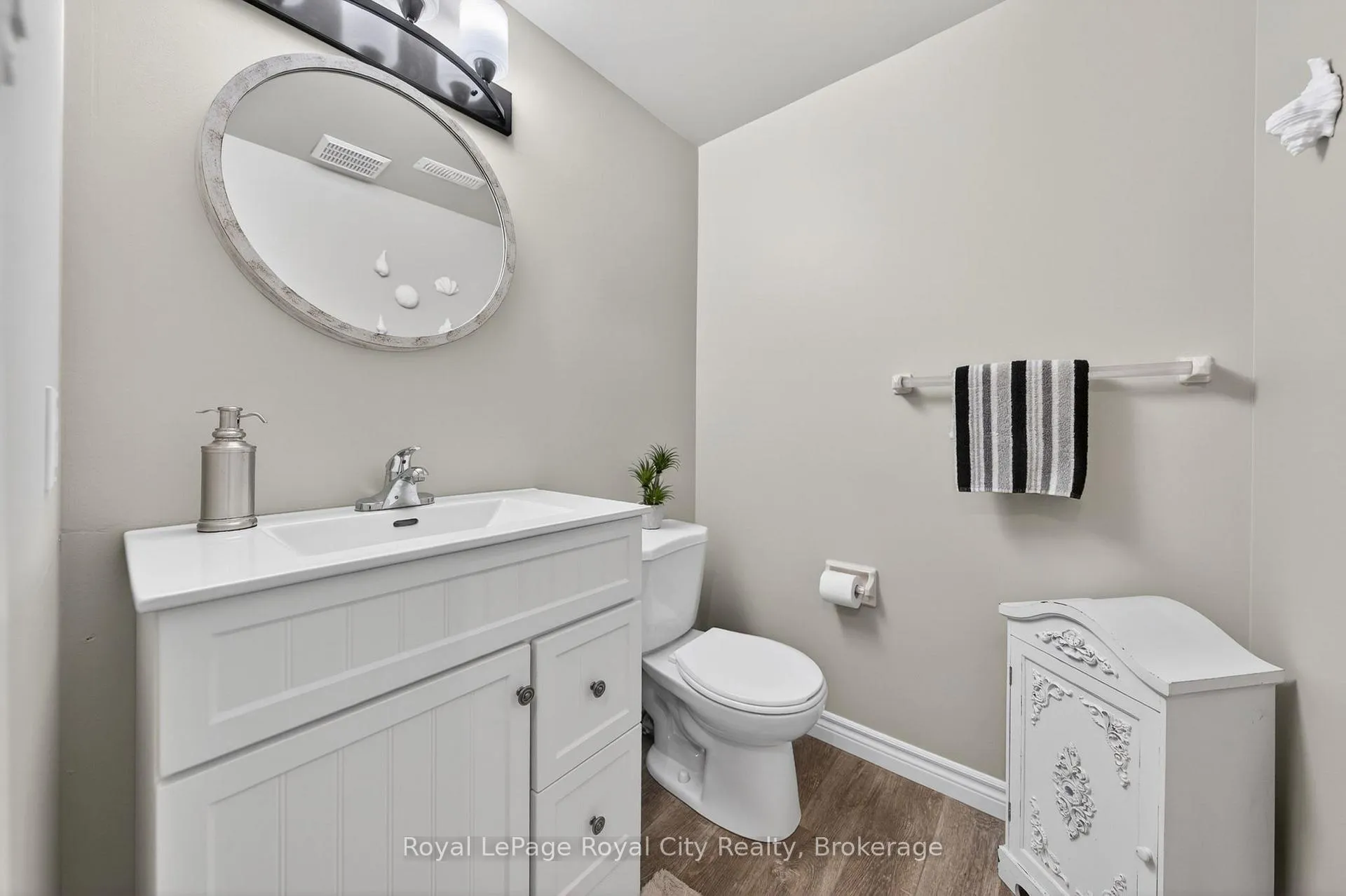 Photo 29 of 69 Sanderson Drive, Guelph, Willow West/Sugarbush/West Acres — HOMEH