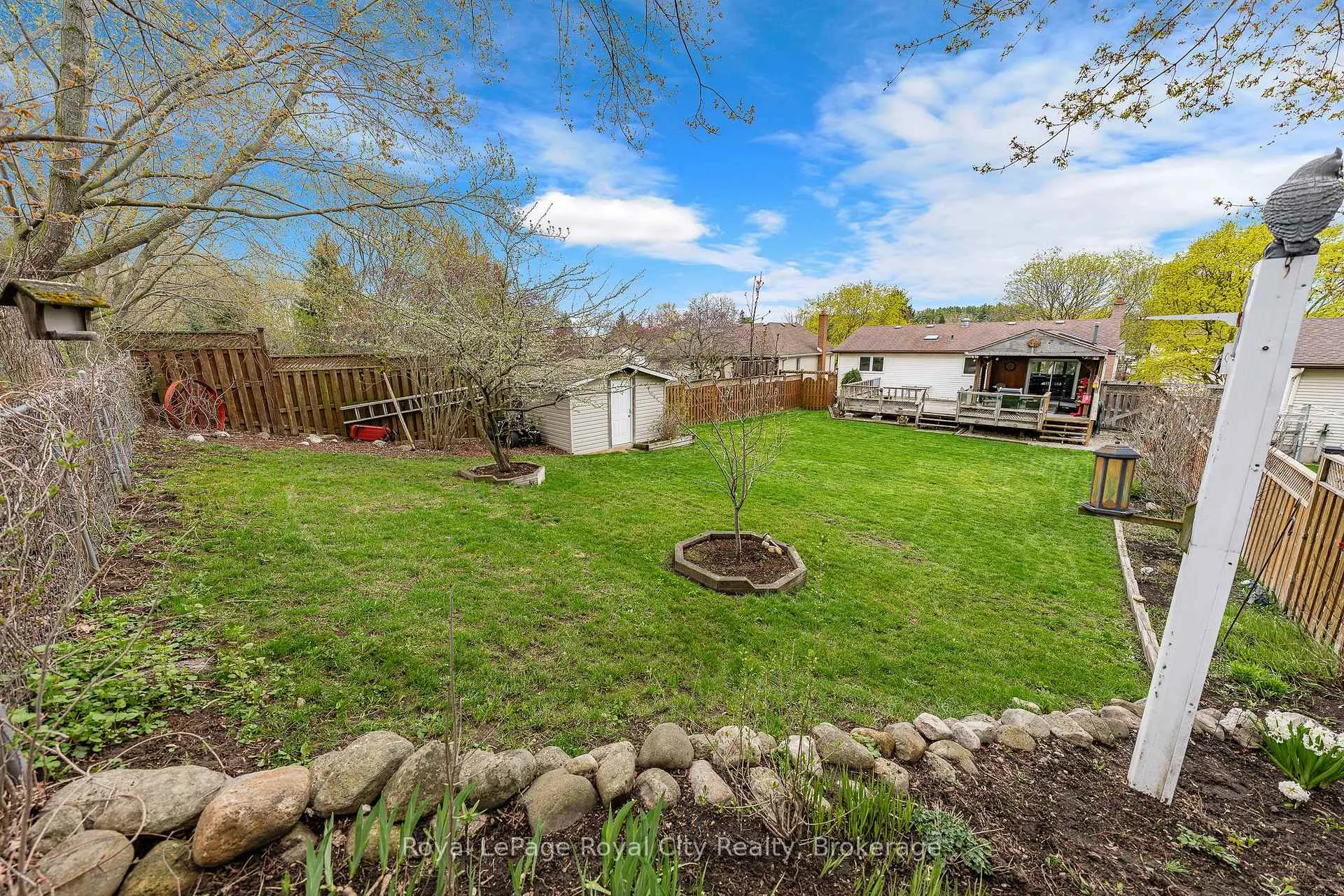 Photo 37 of 69 Sanderson Drive, Guelph, Willow West/Sugarbush/West Acres — HOMEH