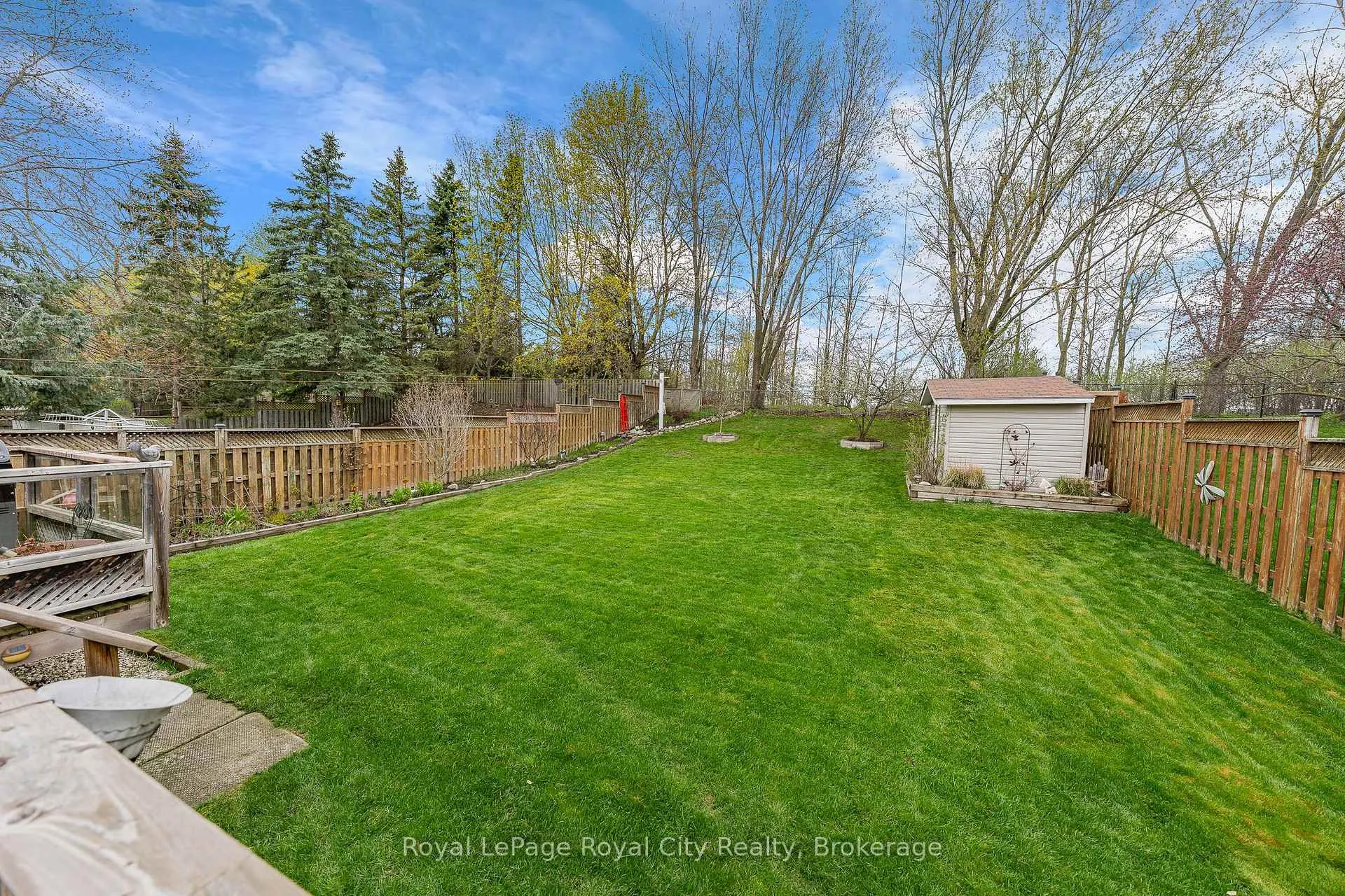 Photo 38 of 69 Sanderson Drive, Guelph, Willow West/Sugarbush/West Acres — HOMEH