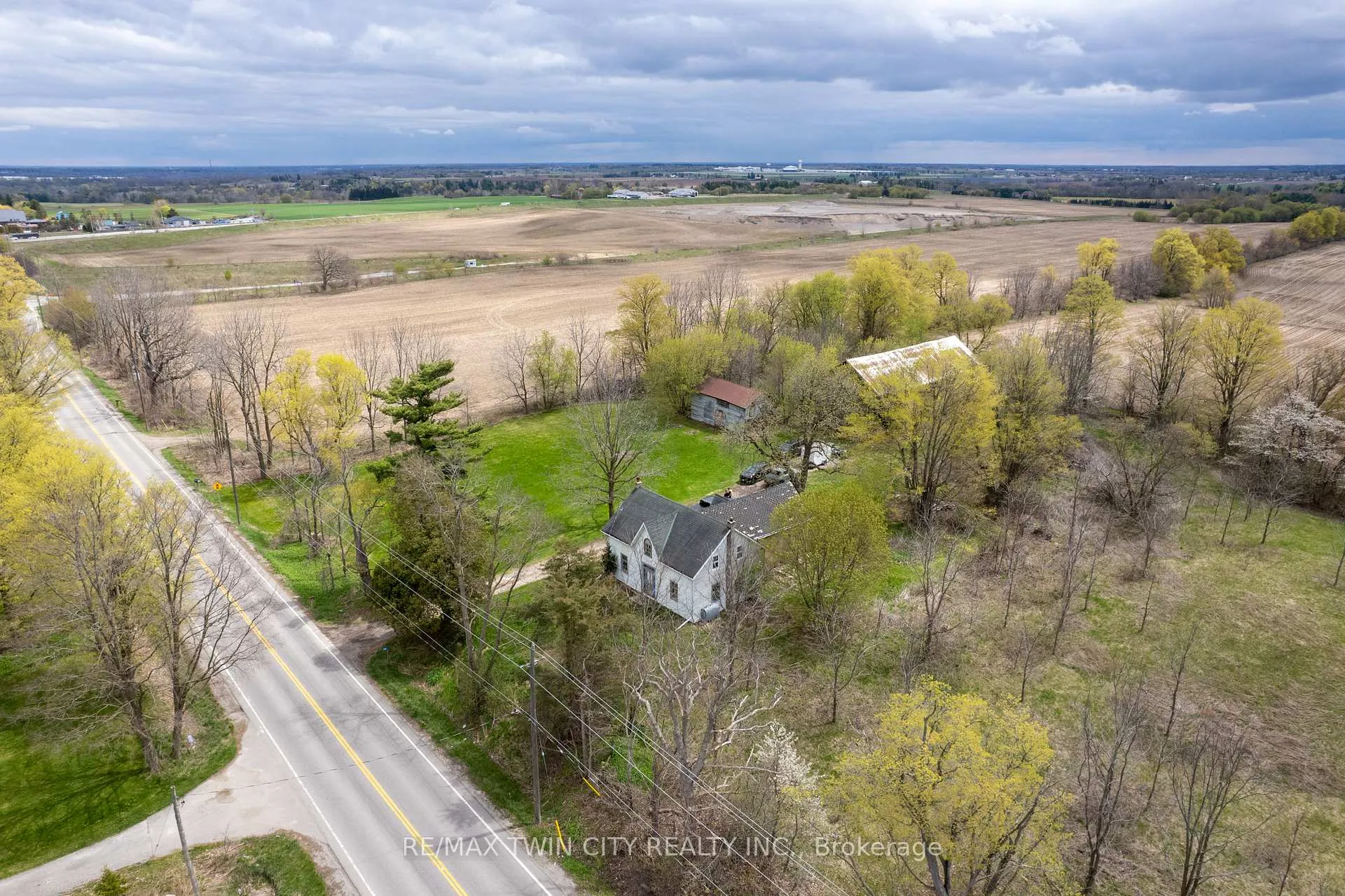 Photo 11 of 120 Bethel Road, Brant, Paris — HOMEH