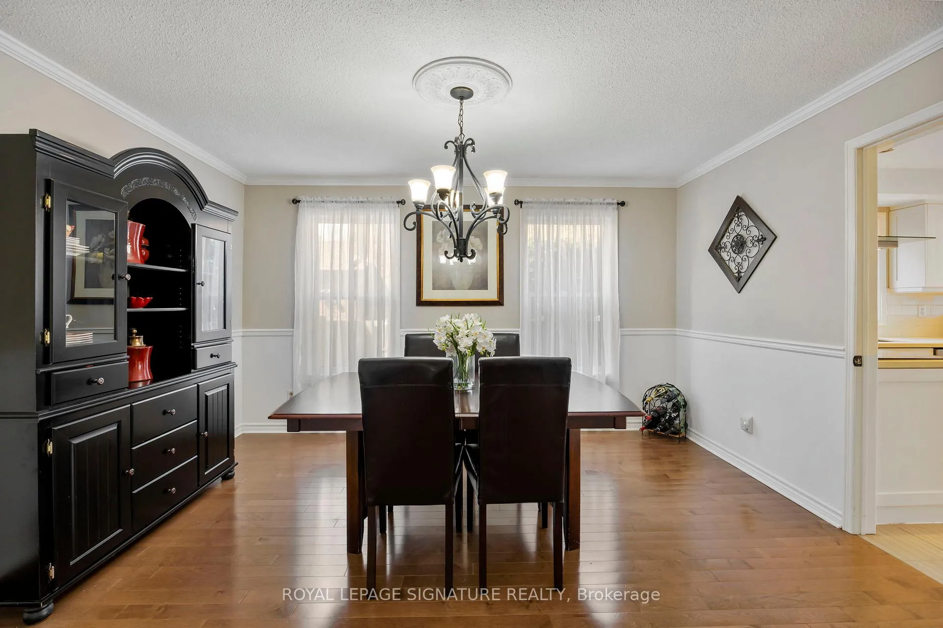 Photo 8 of 661 Weyburn Square, Pickering, Amberlea — HOMEH