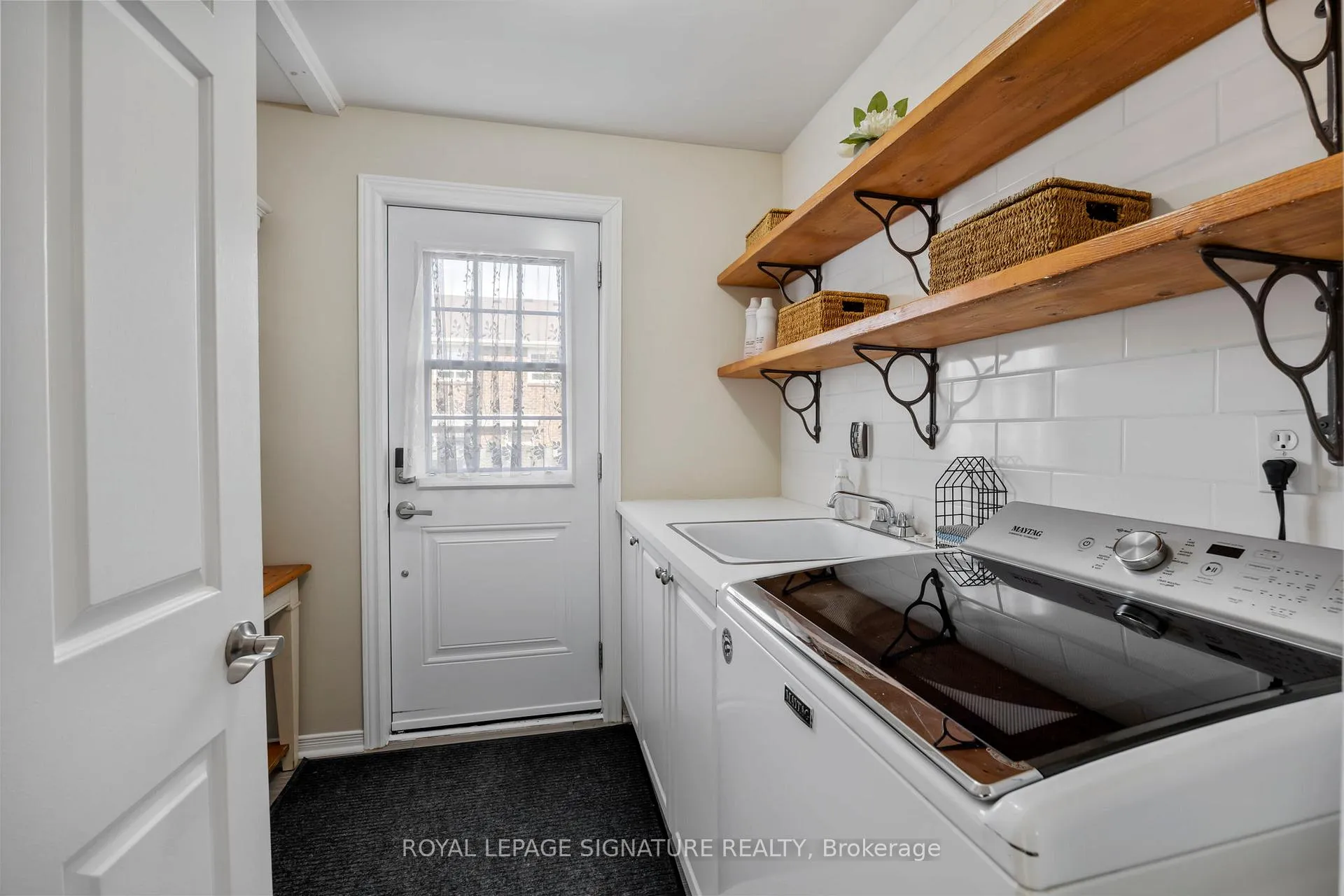 Photo 15 of 661 Weyburn Square, Pickering, Amberlea — HOMEH