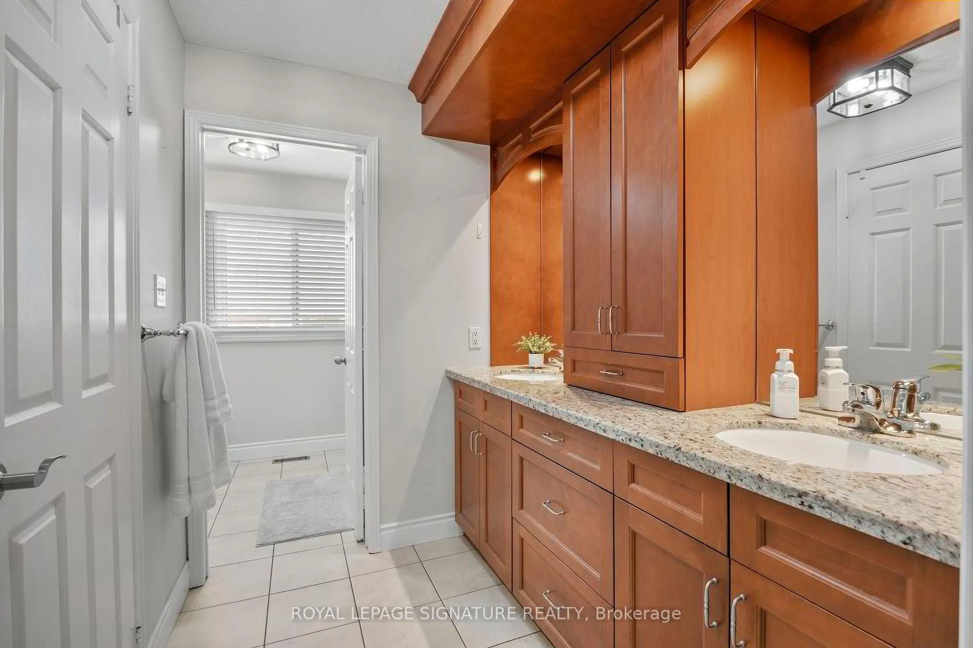 Photo 21 of 661 Weyburn Square, Pickering, Amberlea — HOMEH