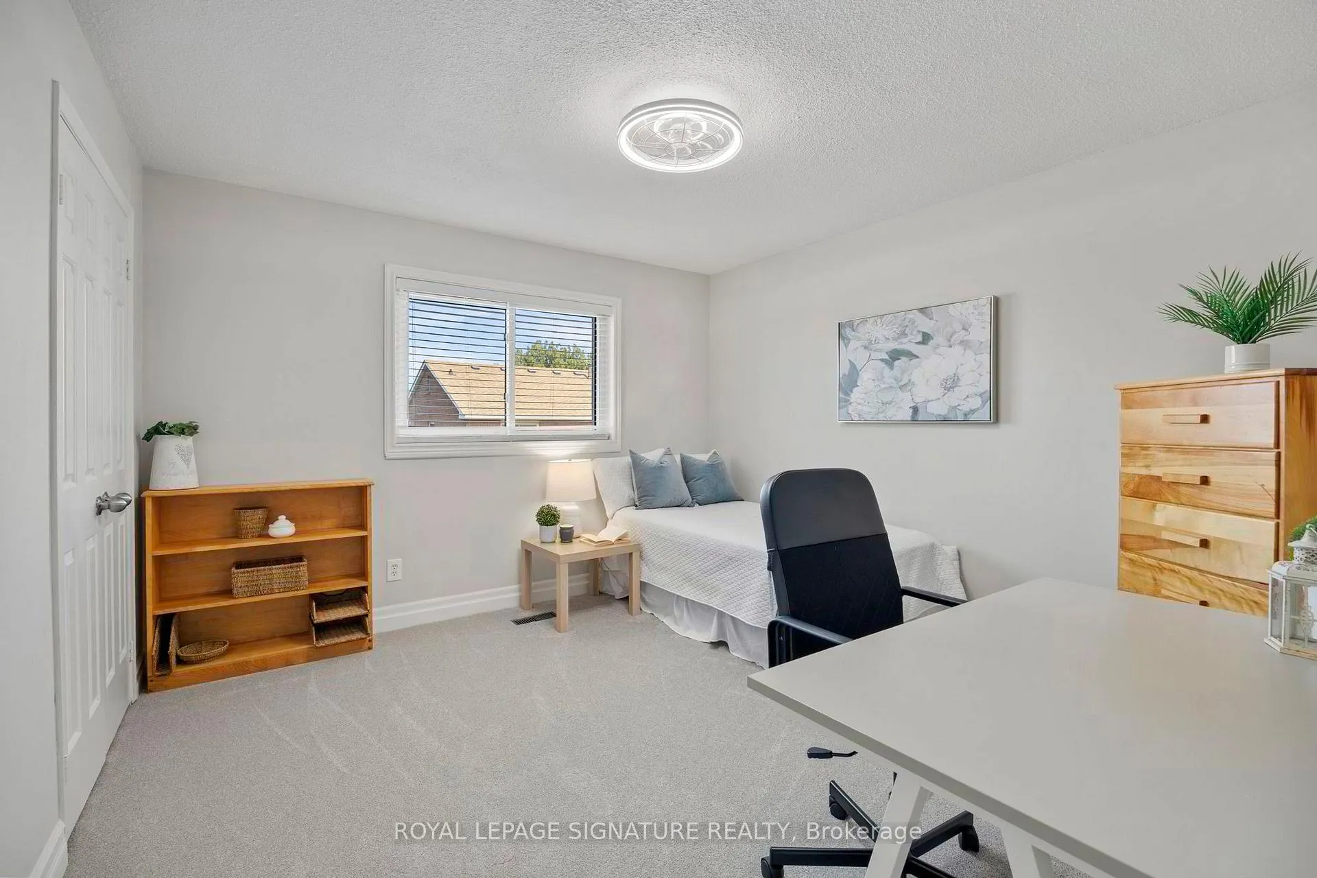 Photo 24 of 661 Weyburn Square, Pickering, Amberlea — HOMEH