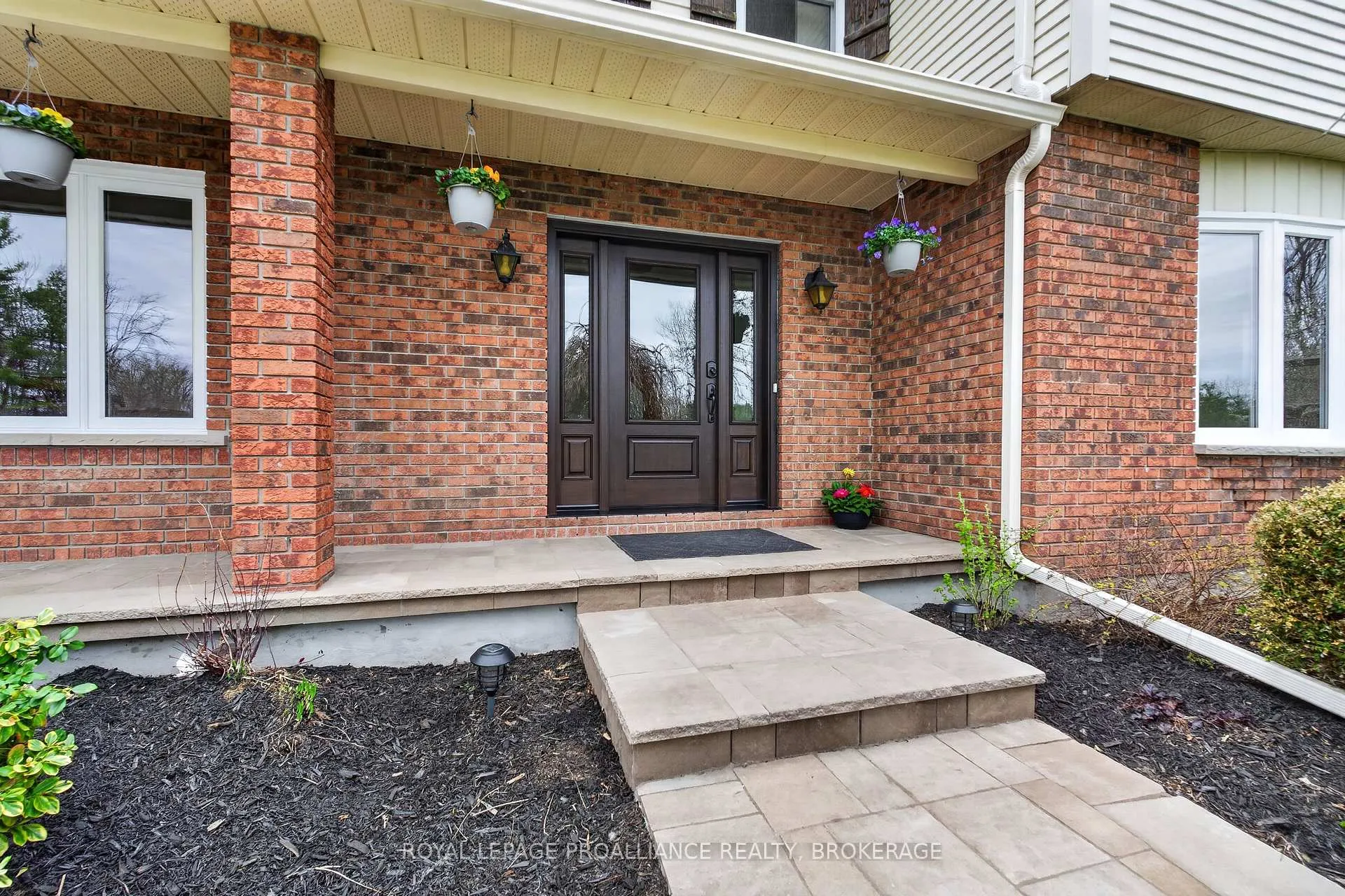 Photo 4 of 1081 Knight'S Lane, Frontenac, Frontenac South — HOMEH