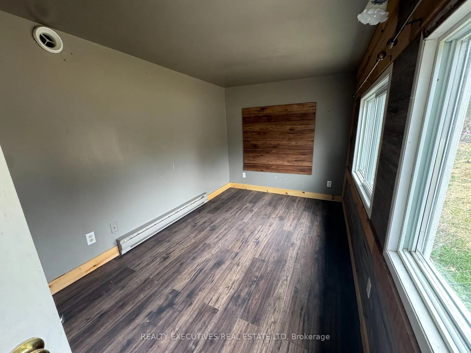 Photo 8 of 10146 509 Road N, Frontenac, Frontenac North — HOMEH