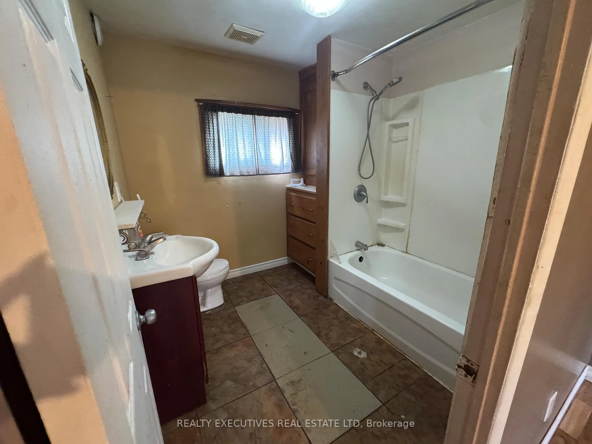 Photo 14 of 10146 509 Road N, Frontenac, Frontenac North — HOMEH