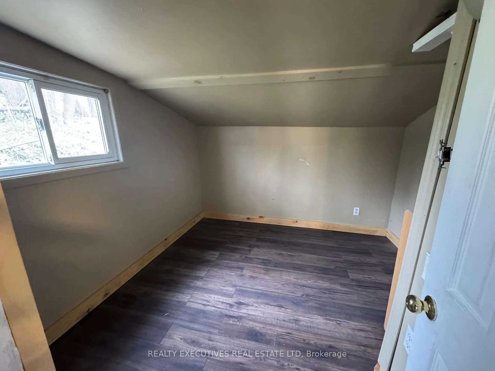 Photo 15 of 10146 509 Road N, Frontenac, Frontenac North — HOMEH