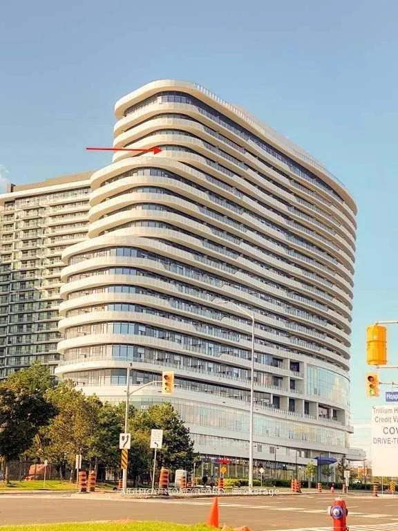 Front of Unit 1615, 2520 Eglinton Avenue W