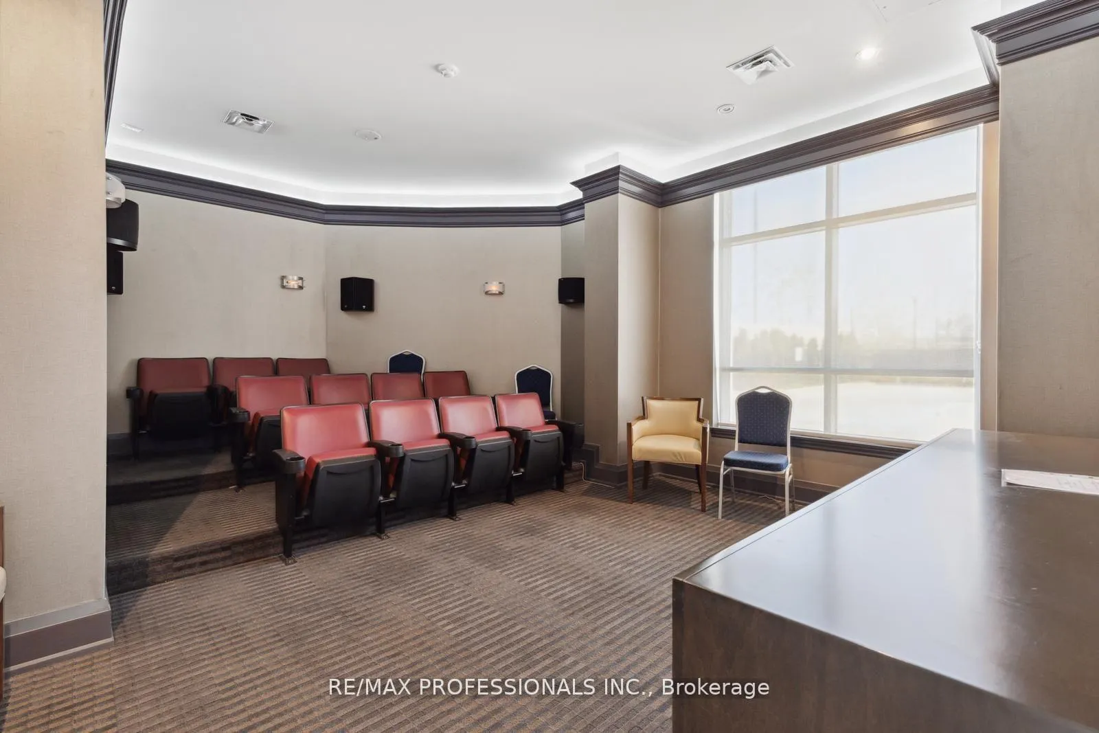 Photo 18 of Unit 903, 1135 Royal York Road, Etobicoke, Edenbridge-Humber Valley — HOMEH