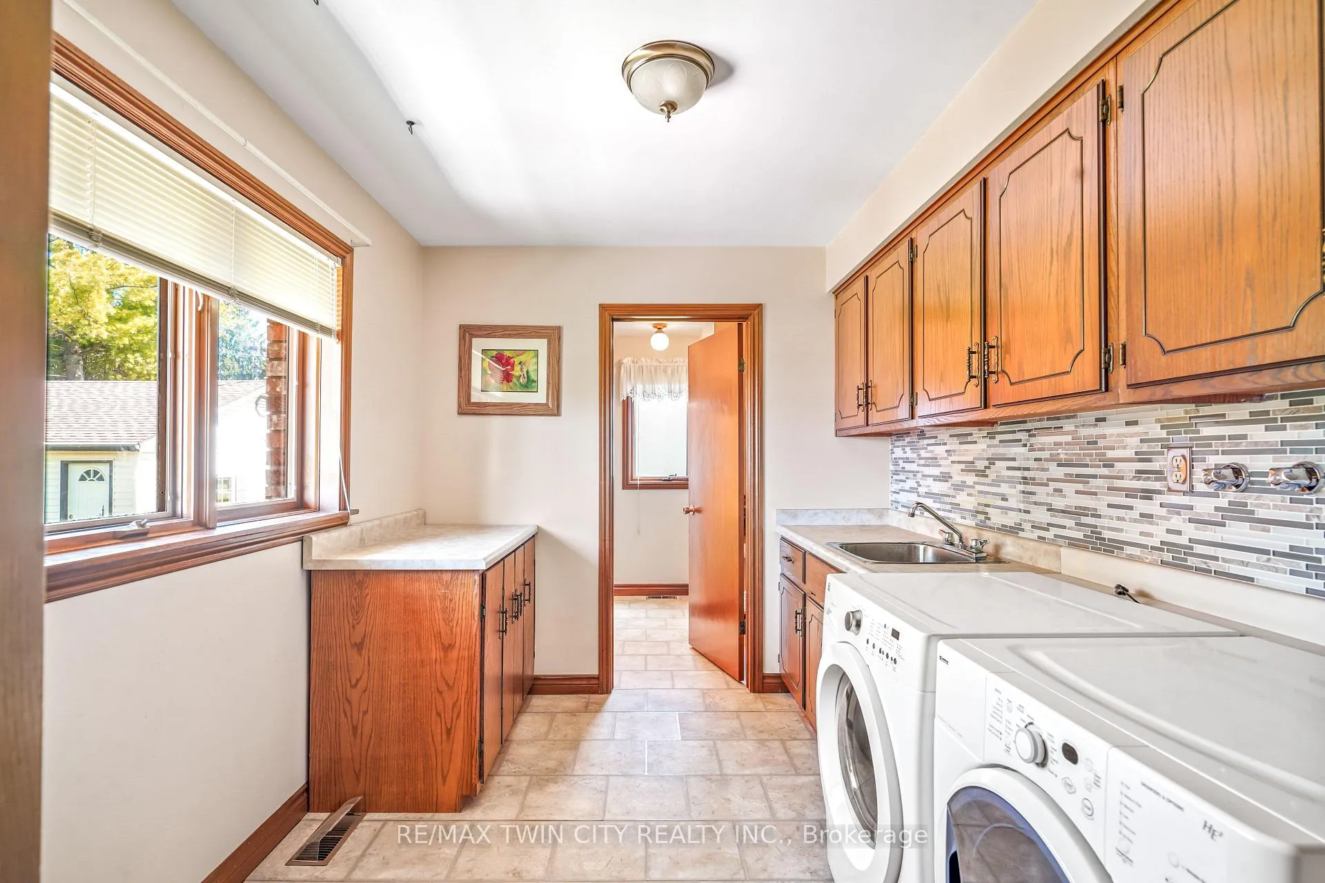 Photo 20 of 14 Kimberly Road, Brant, Brantford Twp — HOMEH