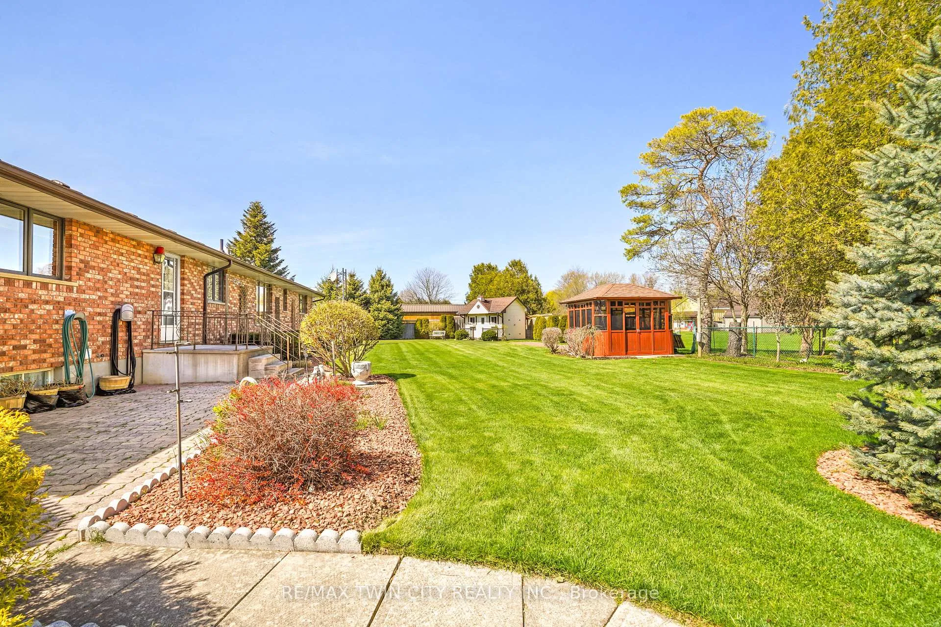 Photo 42 of 14 Kimberly Road, Brant, Brantford Twp — HOMEH