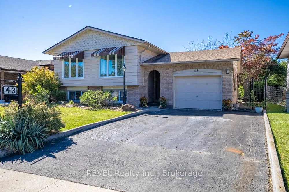 Photo 1 of 43 Trelawn Parkway, Welland, N. Welland — HOMEH