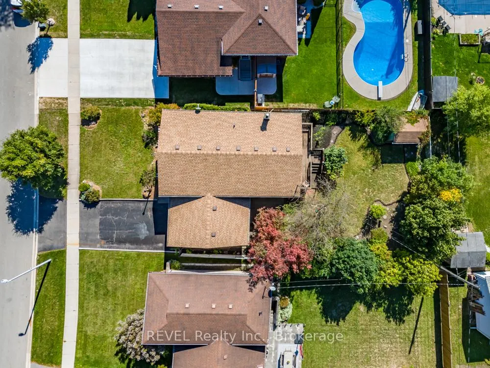 Photo 28 of 43 Trelawn Parkway, Welland, N. Welland — HOMEH