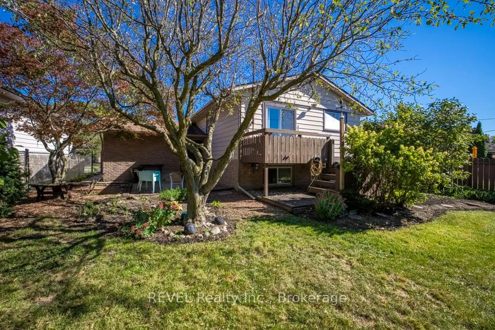 Photo 31 of 43 Trelawn Parkway, Welland, N. Welland — HOMEH
