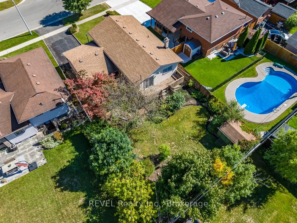 Photo 37 of 43 Trelawn Parkway, Welland, N. Welland — HOMEH