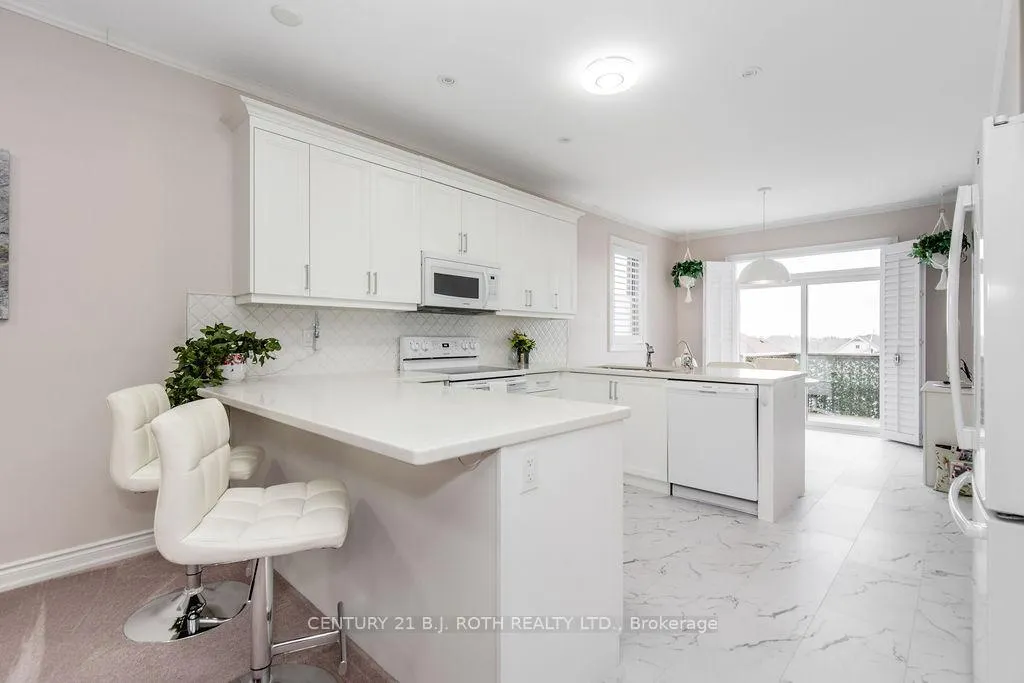 Photo 3 of 3105 Monarch Drive, Orillia — HOMEH