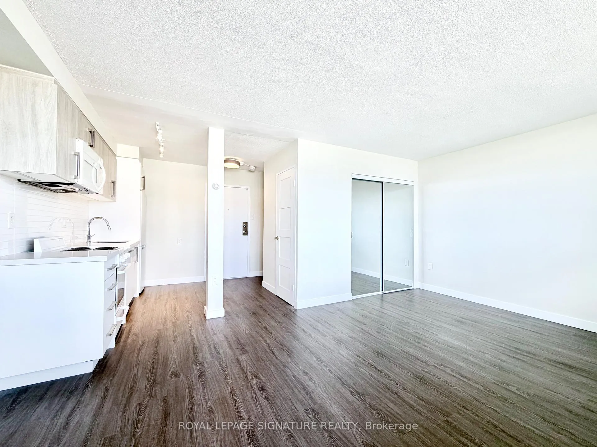 Photo 7 of Unit 1206, 1500 Bathurst Street, Toronto, Humewood-Cedarvale — HOMEH