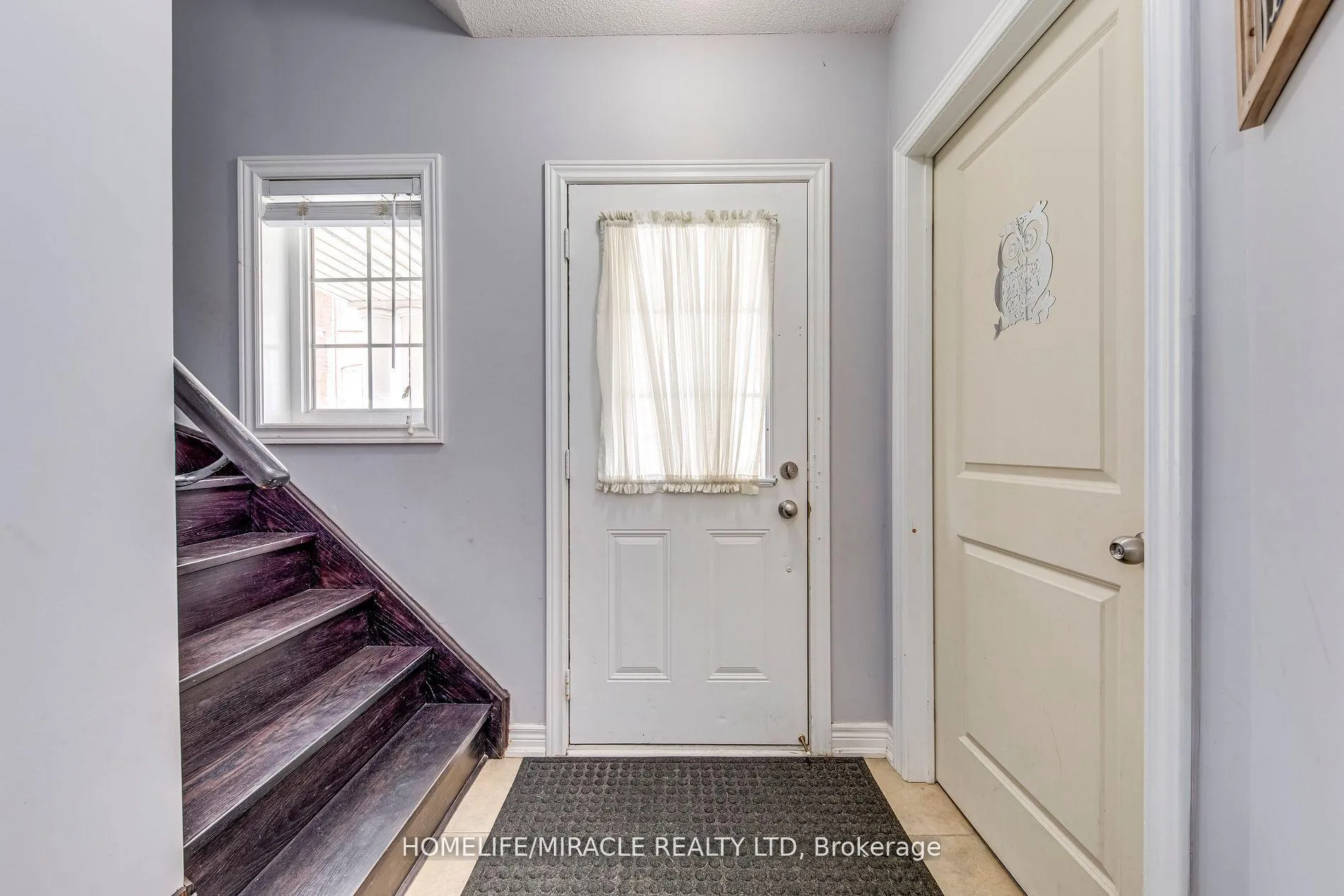 Photo 3 of 10 Gatlin Street, Brampton, Bram West — HOMEH