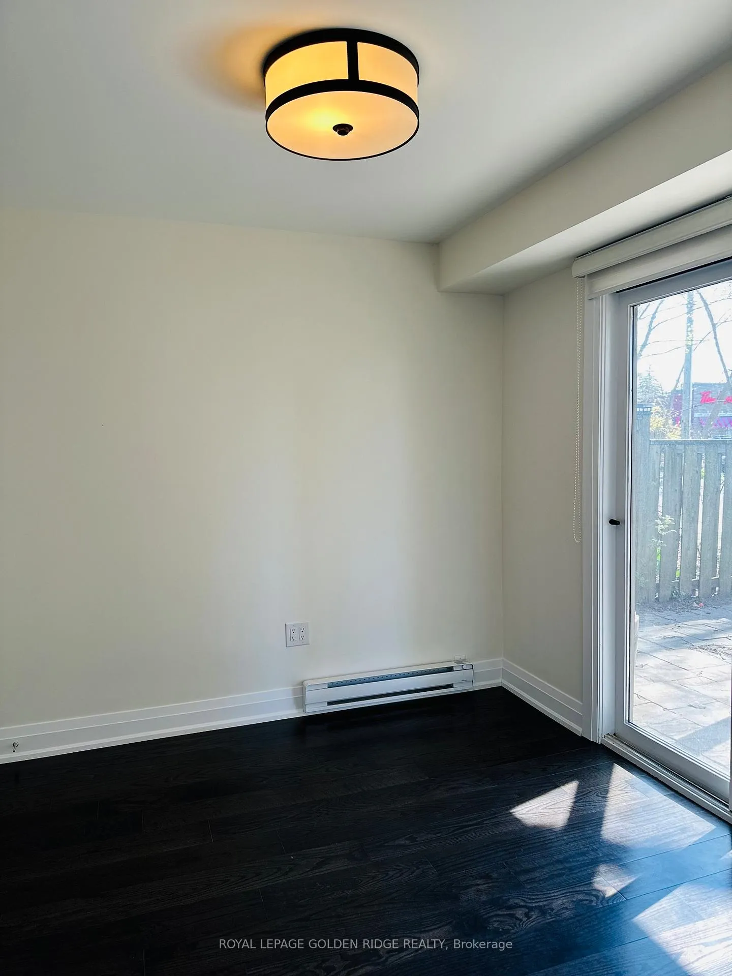 Photo 3 of 60 John Street, Oakville, Central — HOMEH