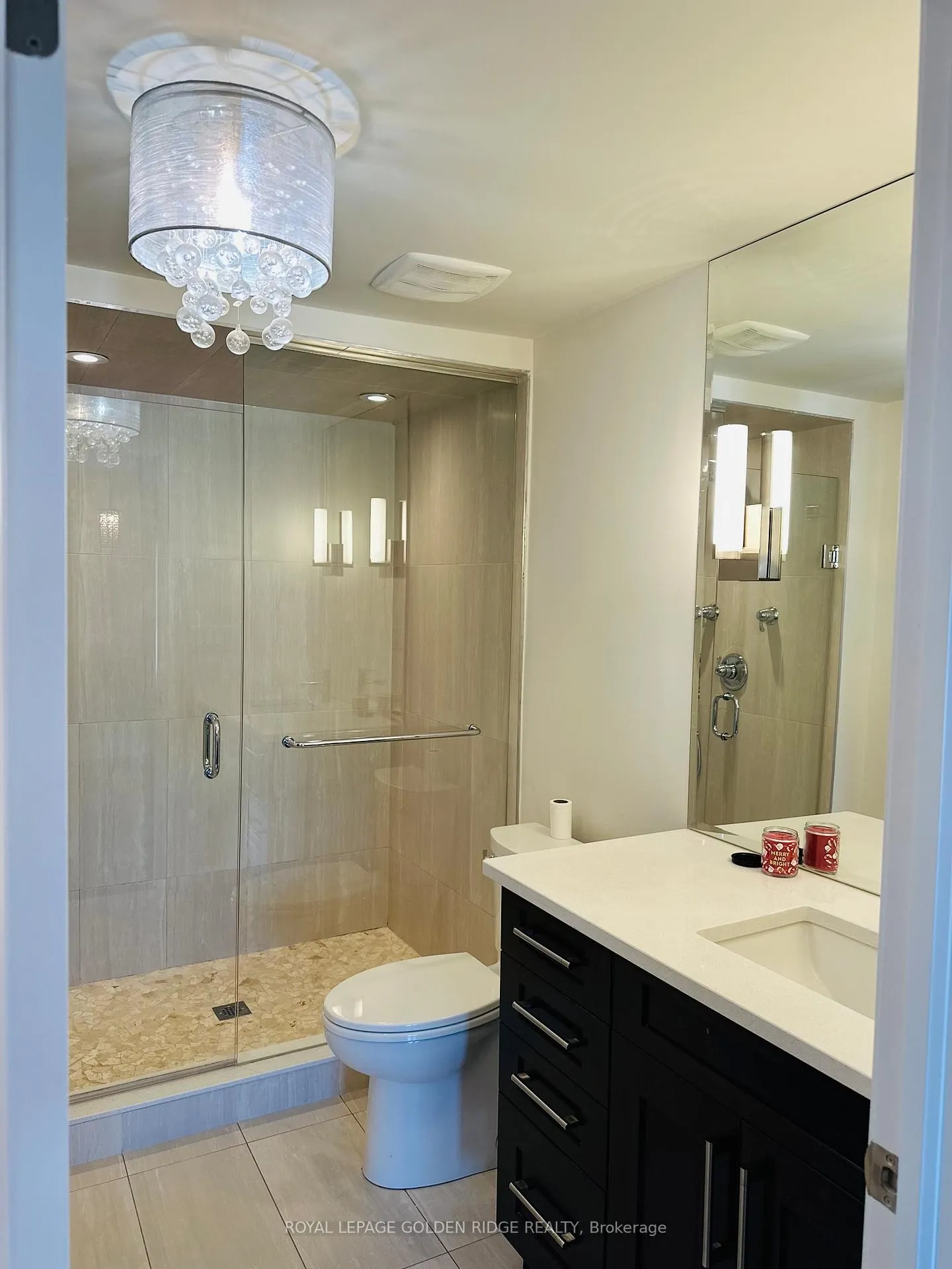 Photo 7 of 60 John Street, Oakville, Central — HOMEH