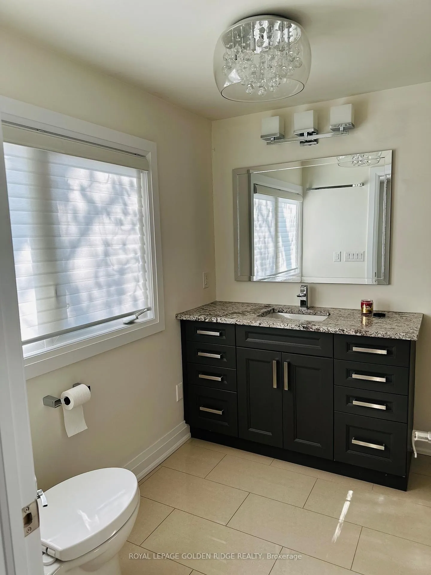 Photo 10 of 60 John Street, Oakville, Central — HOMEH