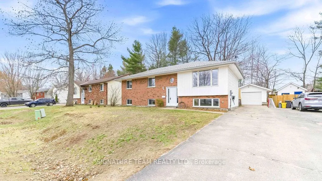 Photo 1 of 30 Earl Street, Petawawa — HOMEH