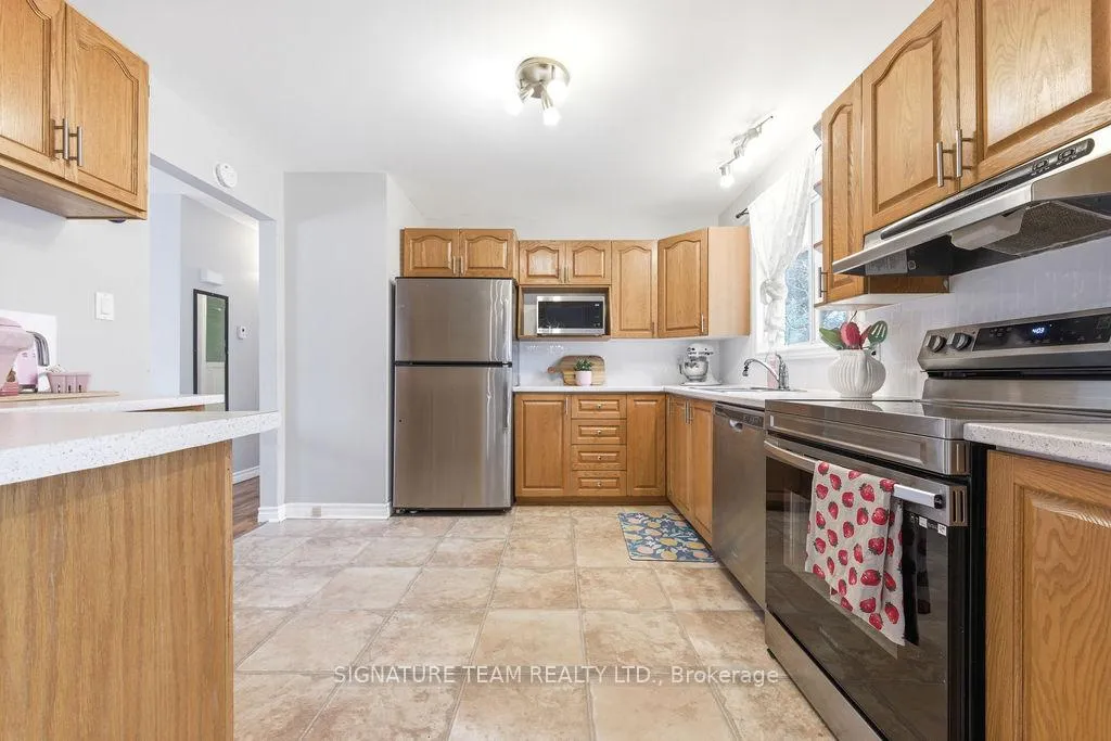 Photo 17 of 30 Earl Street, Petawawa — HOMEH