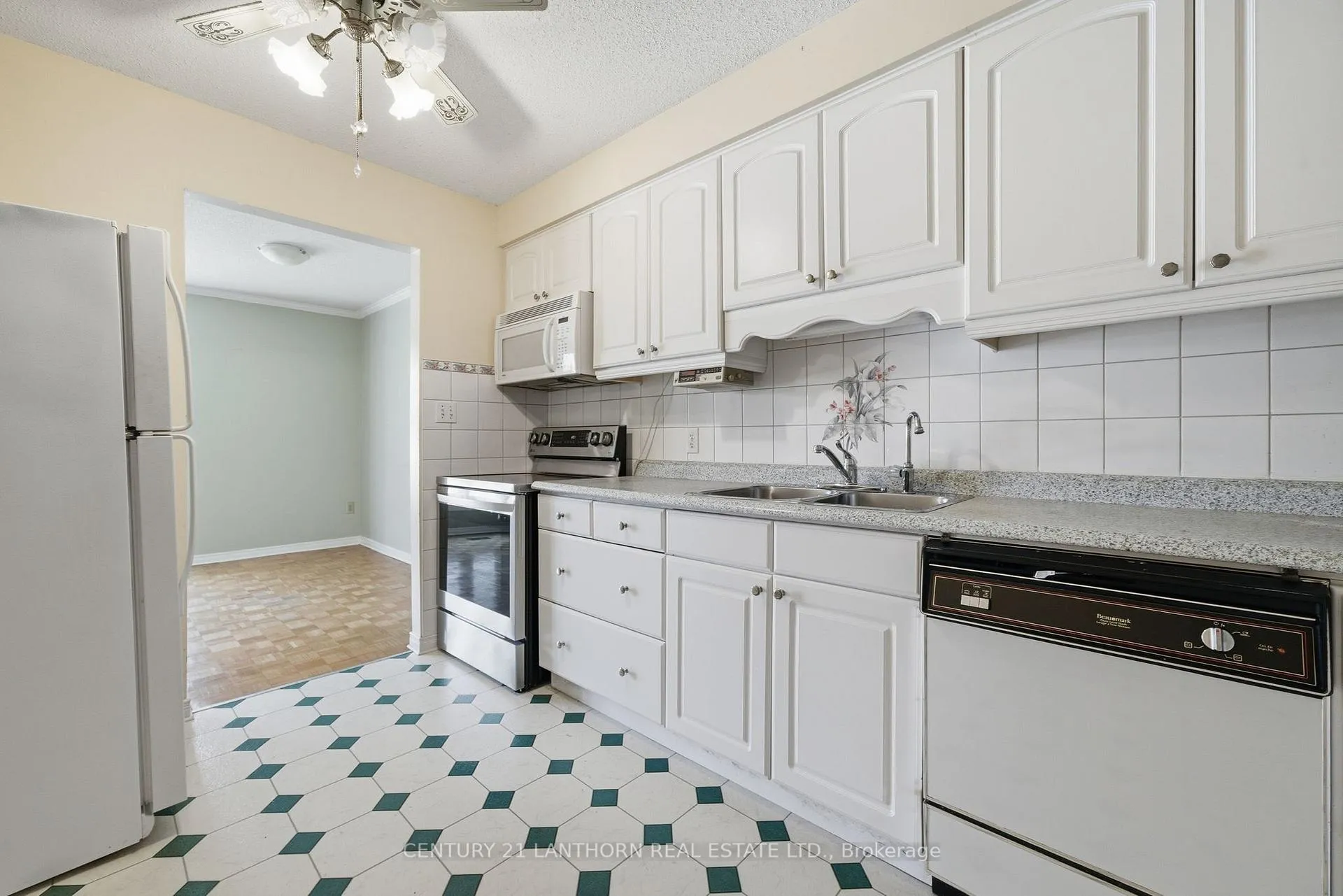 Photo 8 of 58 Folger Street, Kingston, Rideau — HOMEH