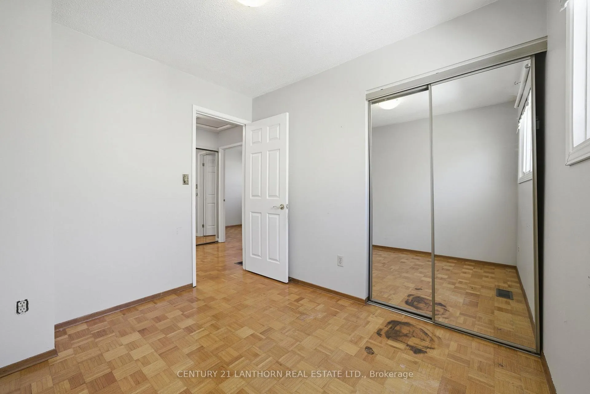 Photo 18 of 58 Folger Street, Kingston, Rideau — HOMEH