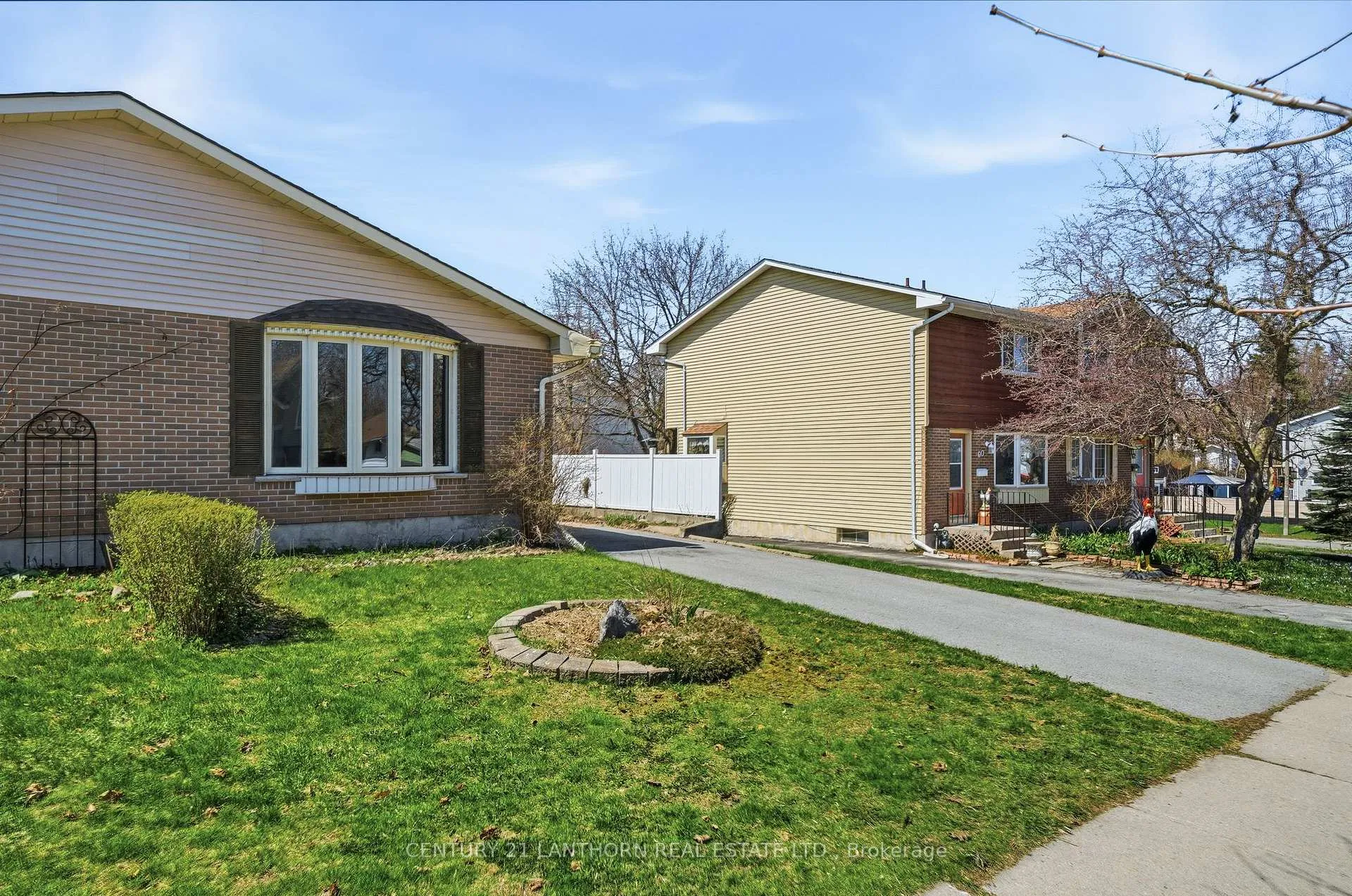 Photo 25 of 58 Folger Street, Kingston, Rideau — HOMEH