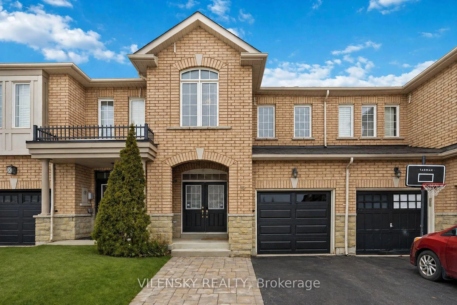 Photo 1 of Unit Upper, 19 Shelbourne Drive, Vaughan, Vellore Village — HOMEH