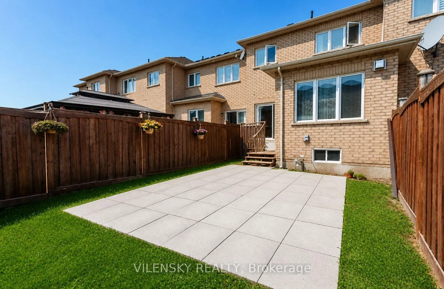 Photo 16 of Unit Upper, 19 Shelbourne Drive, Vaughan, Vellore Village — HOMEH