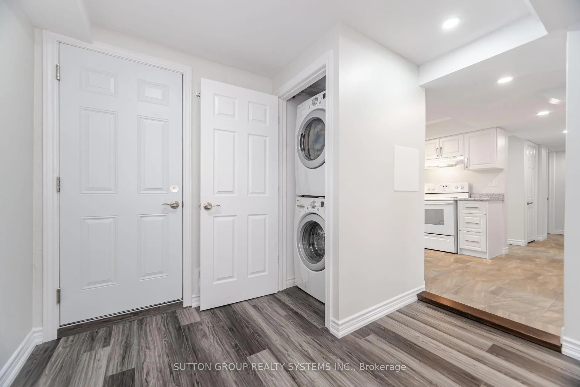 Photo 20 of Unit Lower, 28 Cindy Avenue, Cambridge — HOMEH