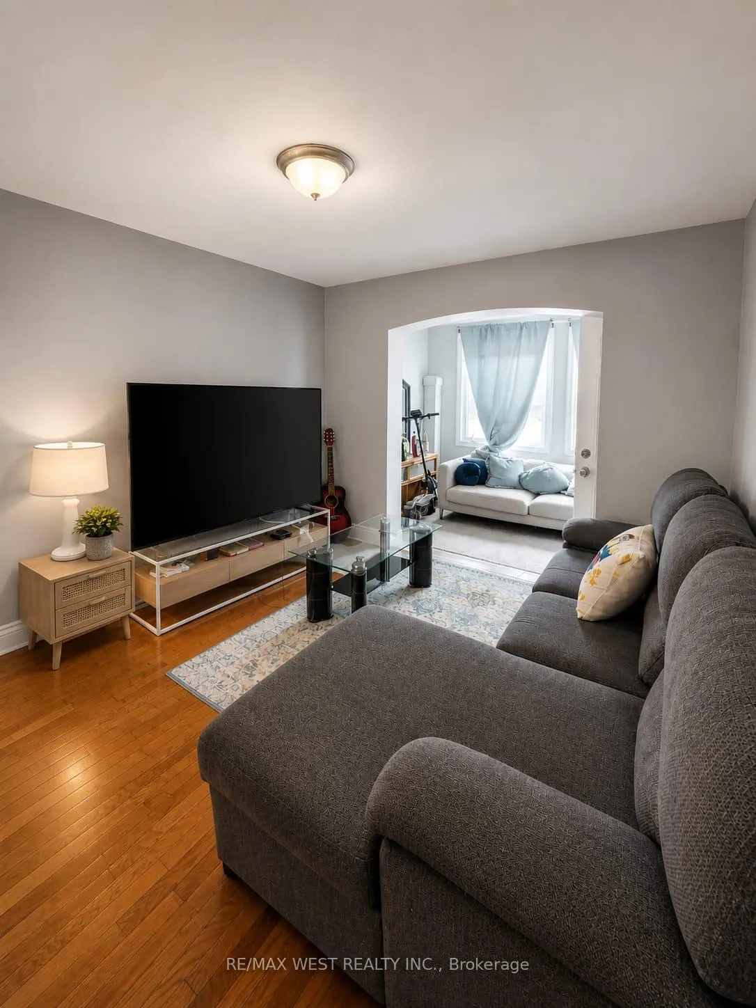 Photo 4 of 112 Silverthorn Avenue, Toronto, Weston-Pellam Park — HOMEH