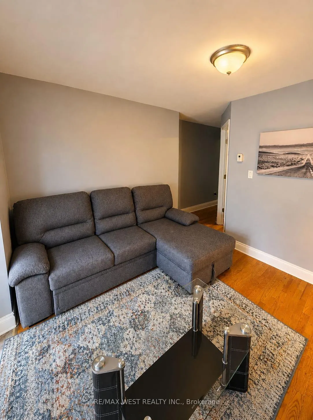 Photo 5 of 112 Silverthorn Avenue, Toronto, Weston-Pellam Park — HOMEH