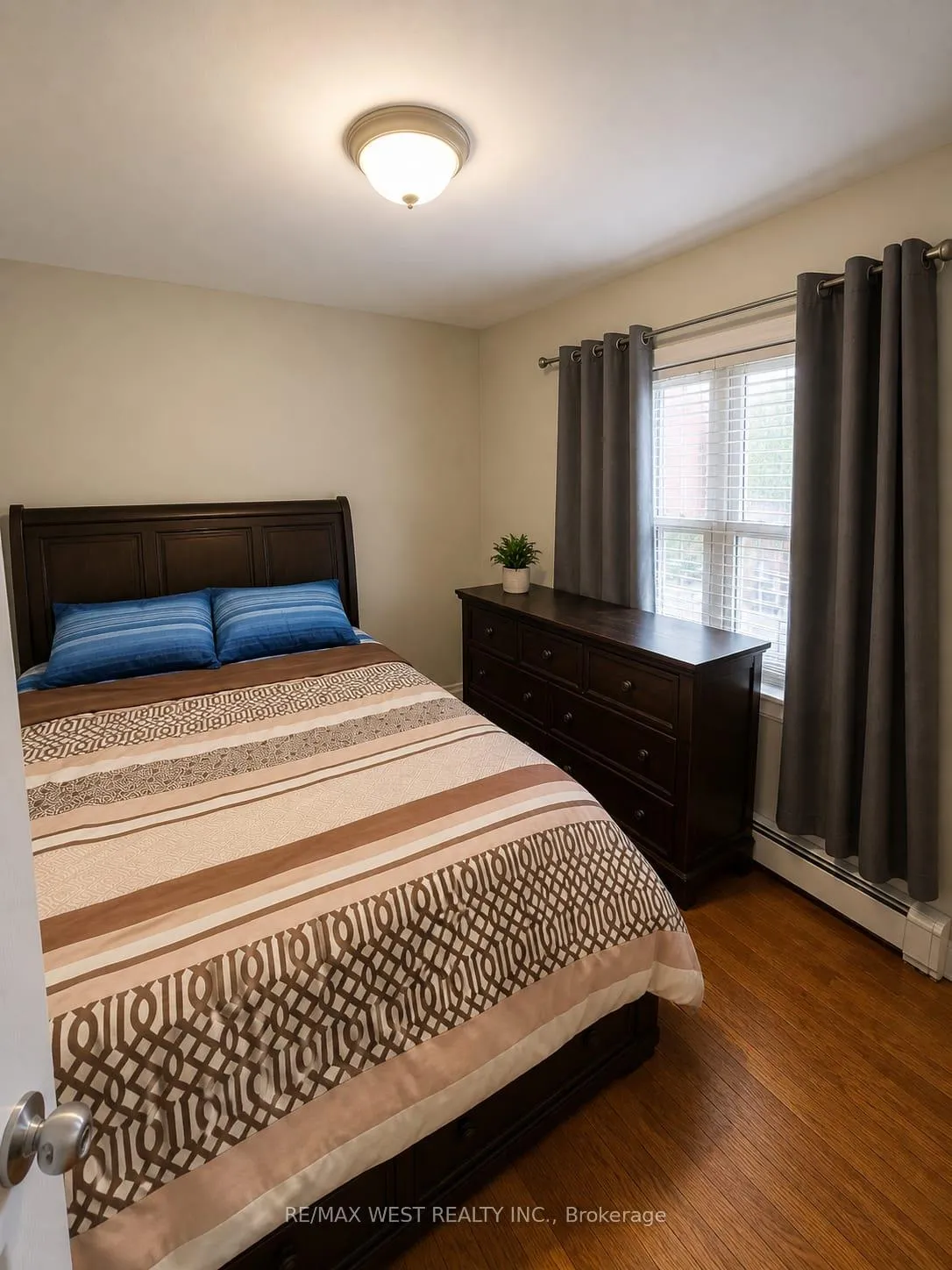 Photo 6 of 112 Silverthorn Avenue, Toronto, Weston-Pellam Park — HOMEH