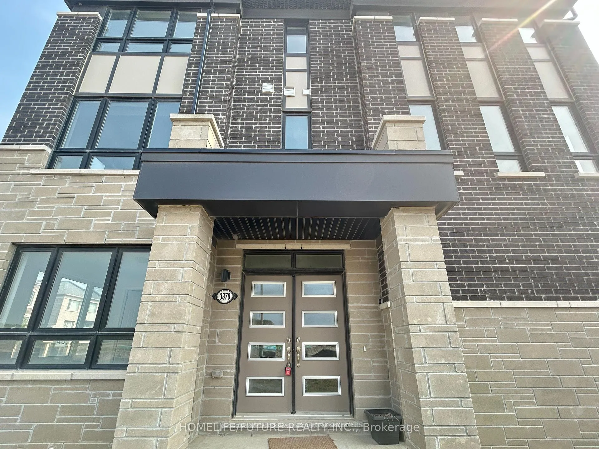 Photo 1 of 3370 Thunderbird Promenade, Pickering, Rural Pickering — HOMEH