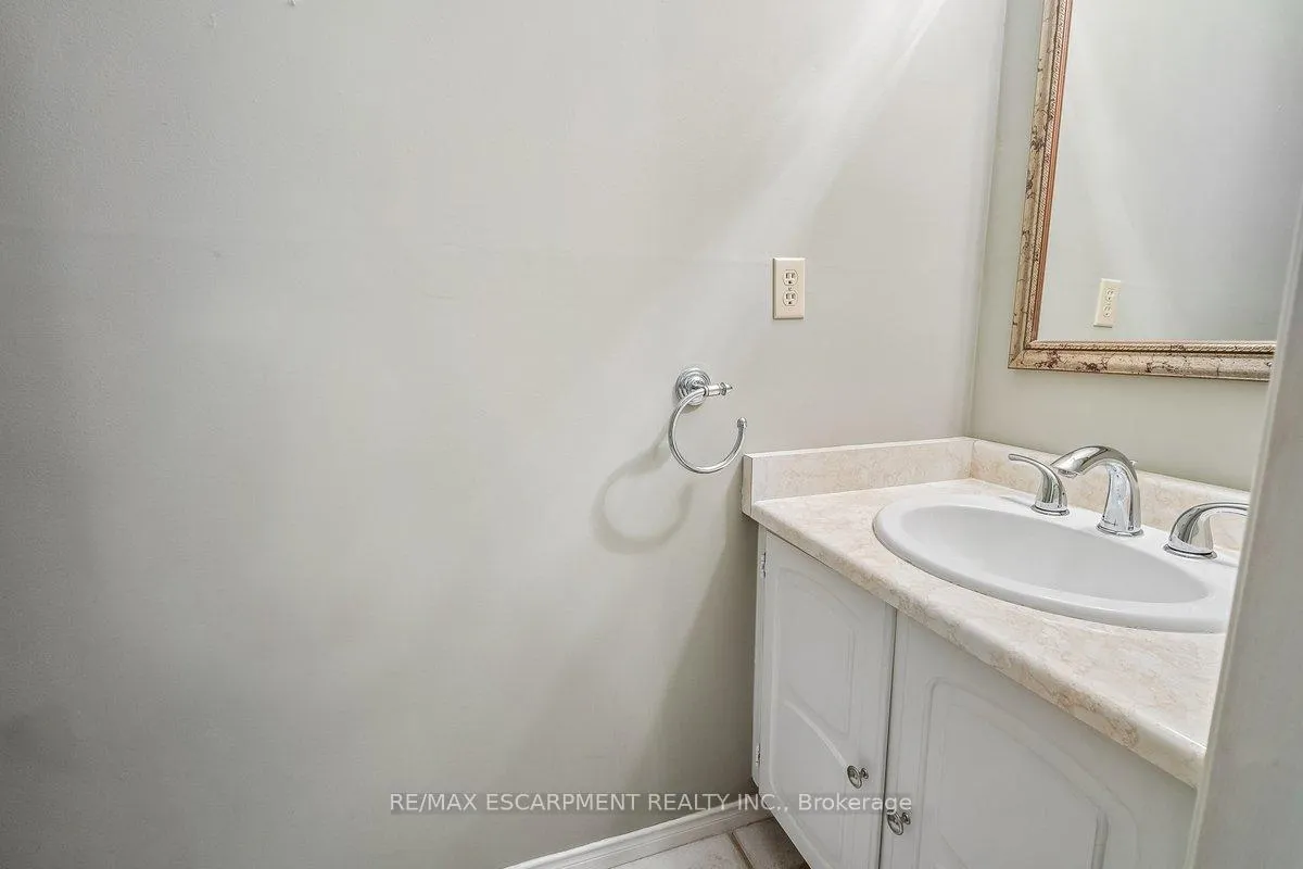 Photo 12 of Unit 30, 5255 Lakeshore Road, Burlington, Appleby — HOMEH