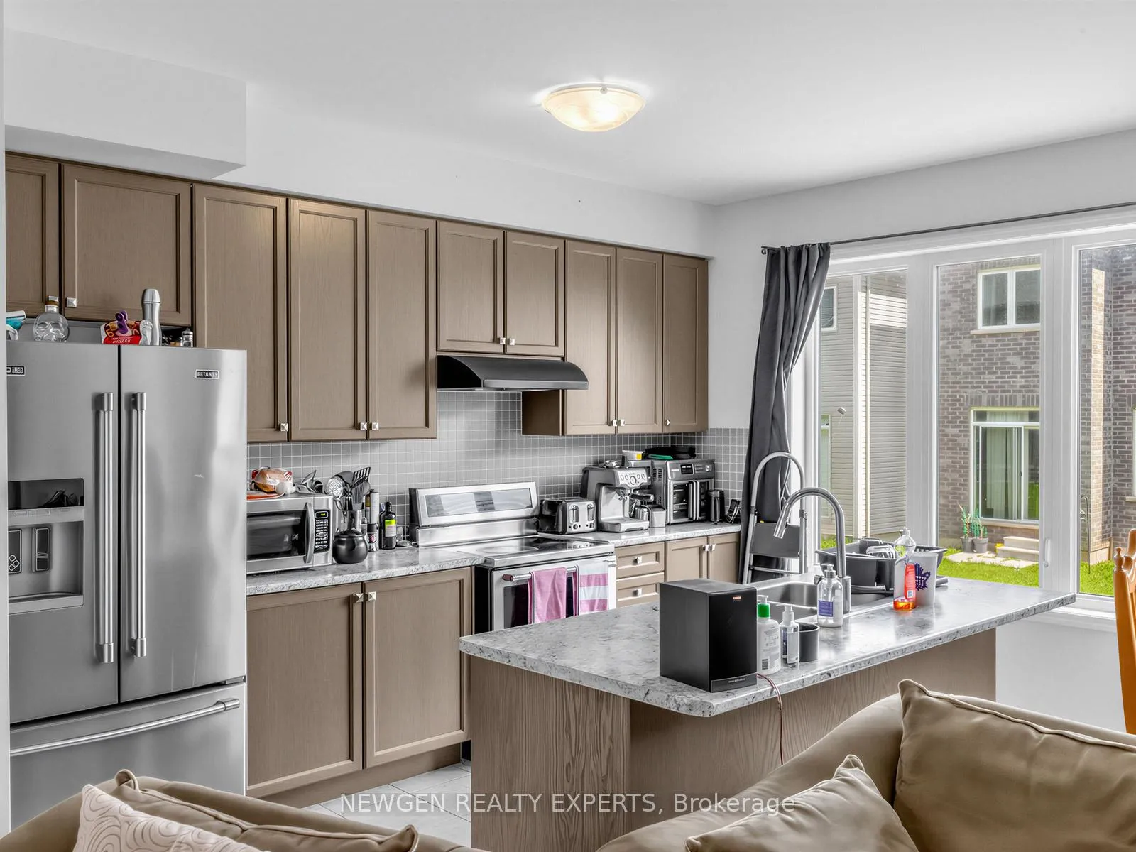 Photo 9 of 28 Mccargow Drive, Haldimand — HOMEH