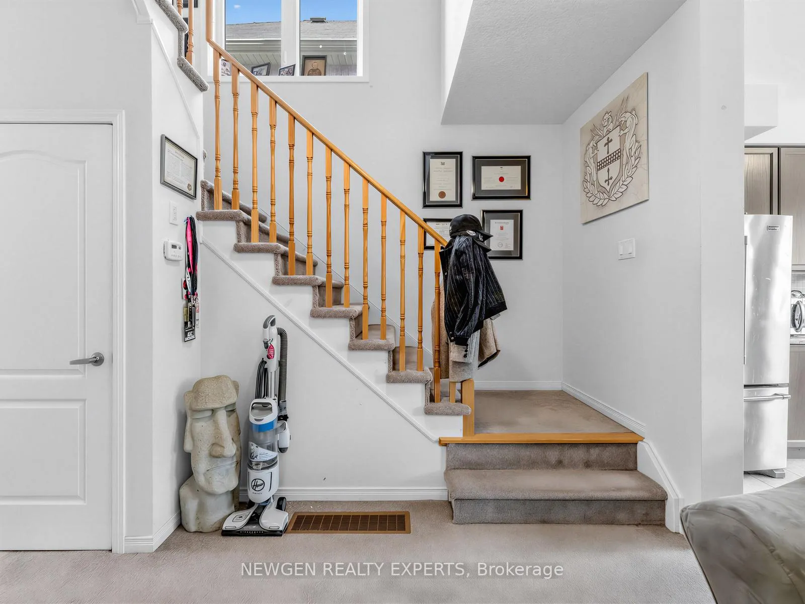 Photo 19 of 28 Mccargow Drive, Haldimand — HOMEH