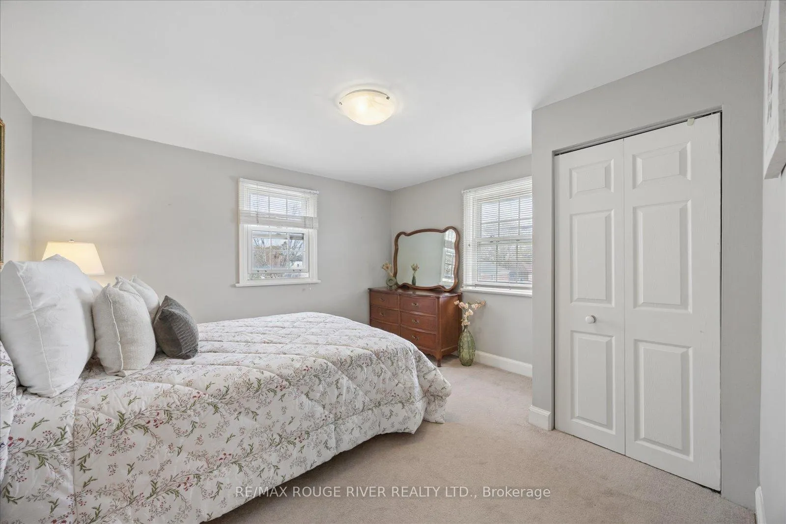 Photo 25 of 450 Colborne Street E, Oshawa, O'Neill — HOMEH
