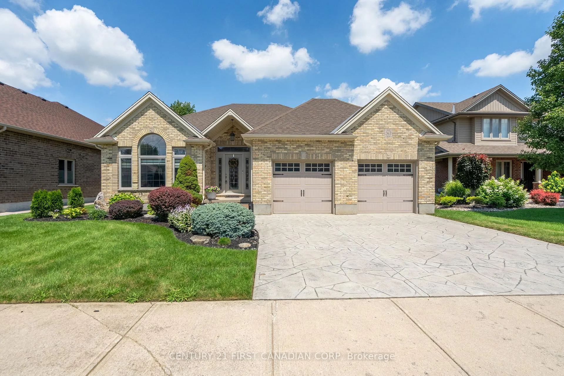 Photo 3 of 363 Darcy Drive, Strathroy-Caradoc, NE — HOMEH