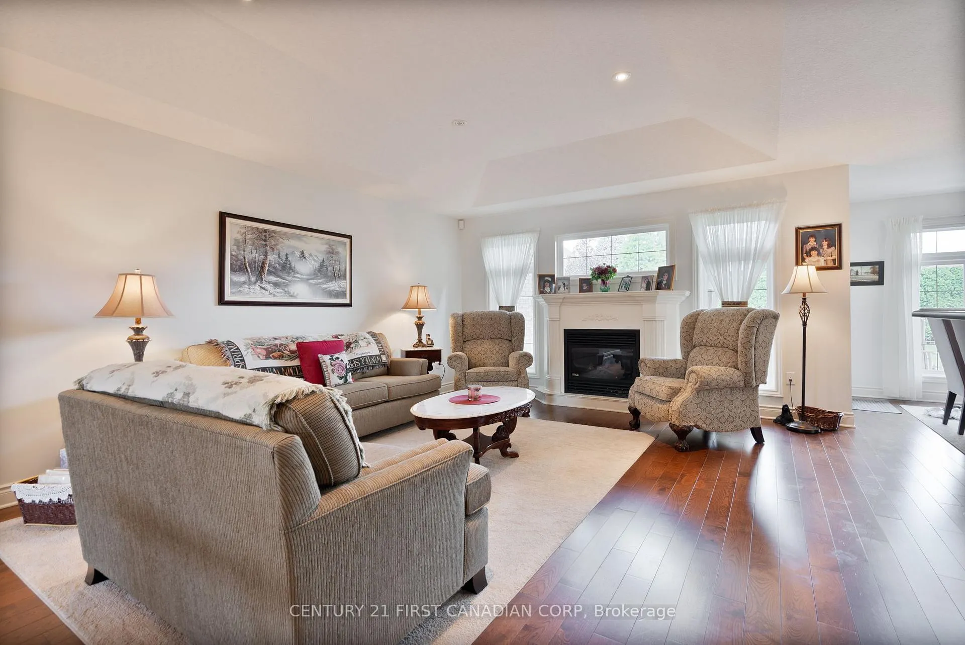 Photo 8 of 363 Darcy Drive, Strathroy-Caradoc, NE — HOMEH