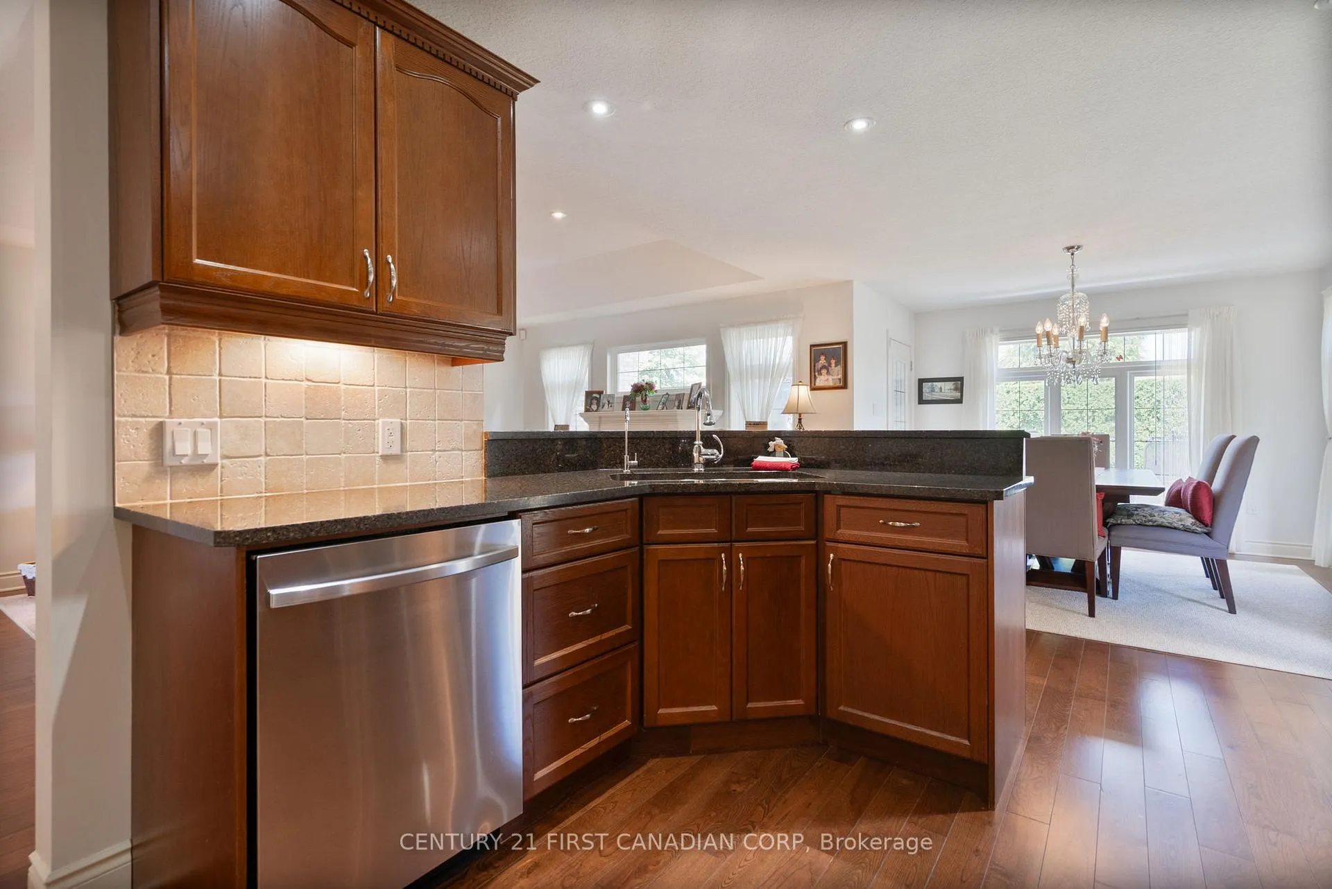 Photo 11 of 363 Darcy Drive, Strathroy-Caradoc, NE — HOMEH