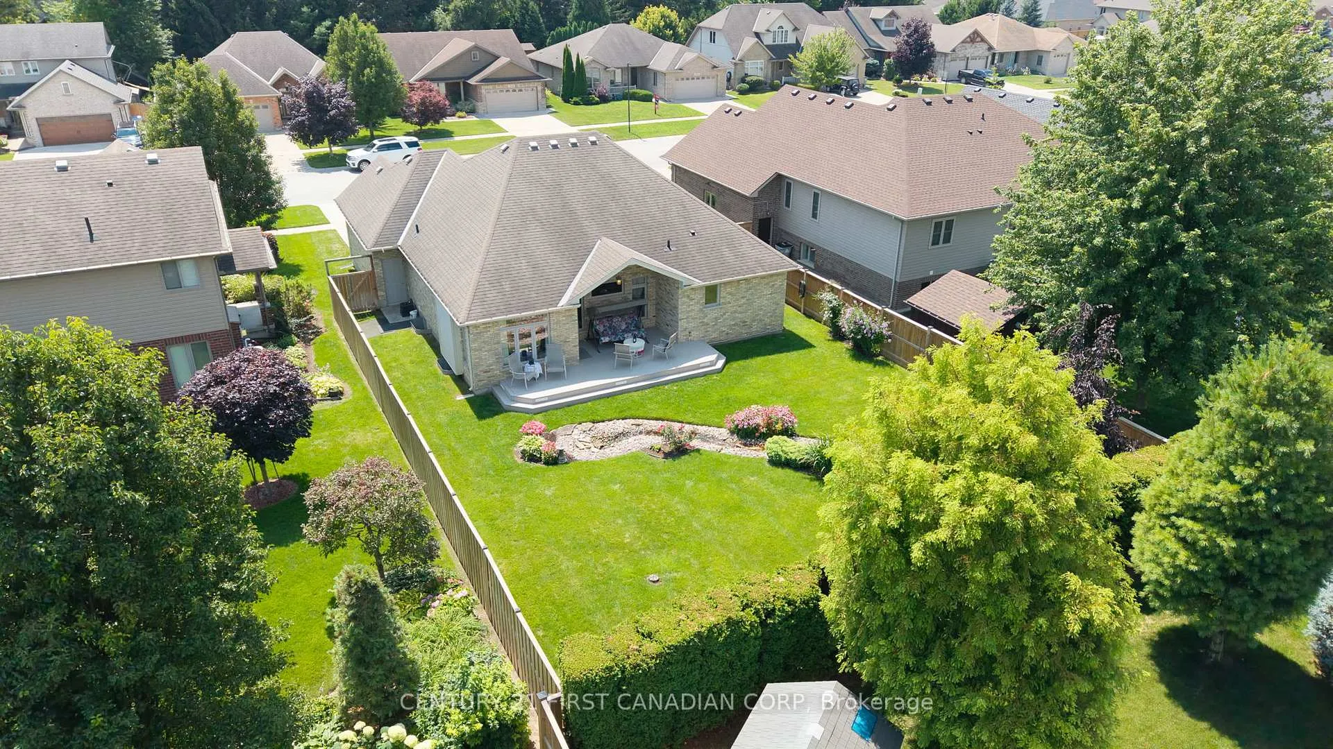 Photo 45 of 363 Darcy Drive, Strathroy-Caradoc, NE — HOMEH